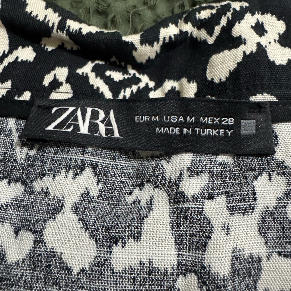 Zara Mini Patterned Skirt - Picture 2 of 4